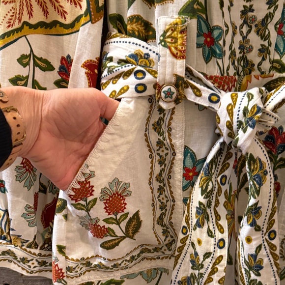 Farm Rio Botanical Off White Long Sleeve Romper Size Small NWT - Picture 6 of 16